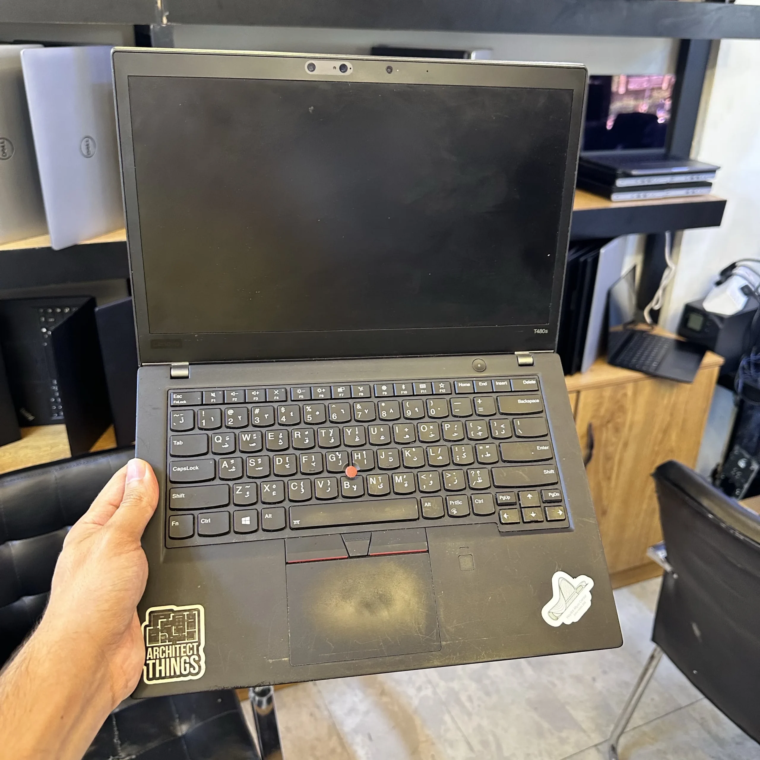 Lenovo t480s ci7 8th ram 24 ssd 512 VGA 2GB 14