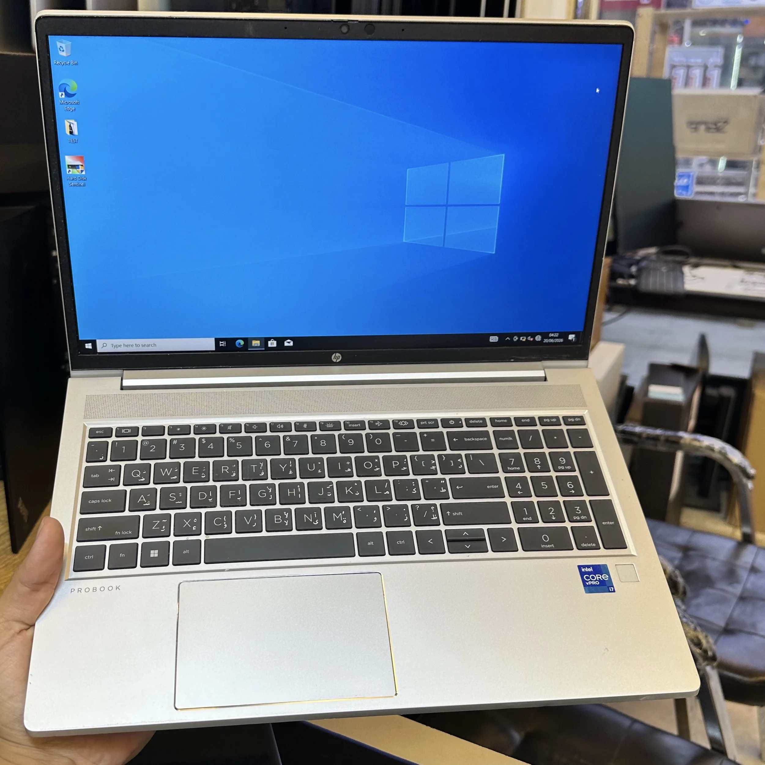 HP 650 G8 CI7 11th ram 16 ssd 256 15.6